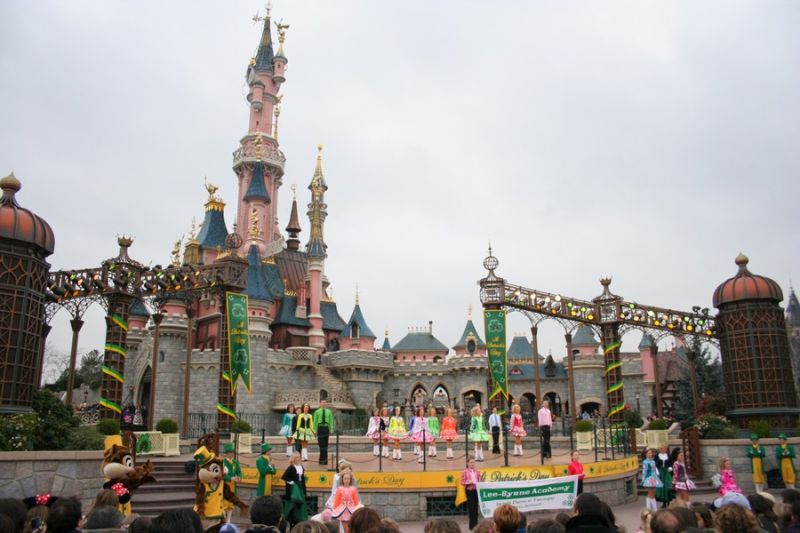 gal/Disneyland_Resort_Paris/St_Patrick/Preparade/St_Patrick_Disneyland238.jpg
