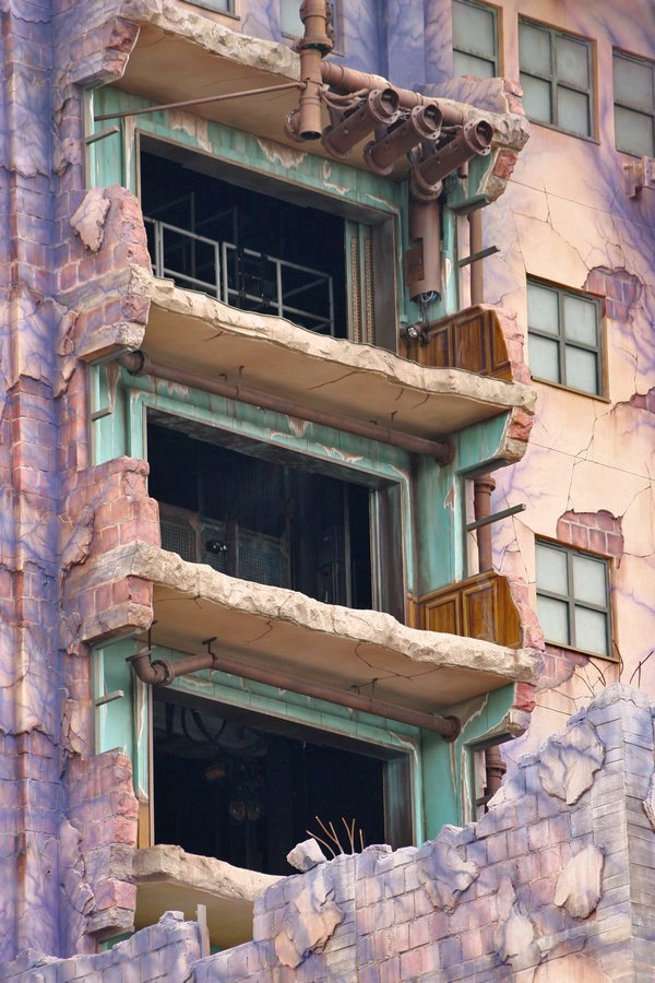 gal/Disneyland_Resort_Paris/The_Twilight_Zone_Tower_of_Terror/008.jpg