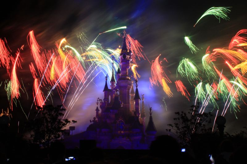 gal/Disneyland_Resort_Paris/fireworks/Enchanted_Fireworks/Enchanted_Fireworks37.jpg