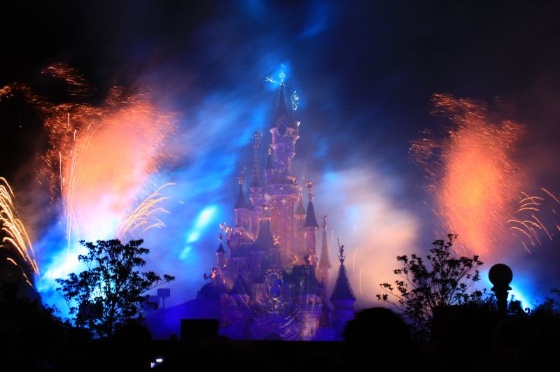 gal/Disneyland_Resort_Paris/fireworks/Enchanted_Fireworks/Enchanted_Fireworks43.jpg