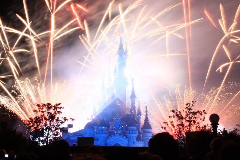 gal/Disneyland_Resort_Paris/fireworks/Enchanted_Fireworks/Enchanted_Fireworks45.jpg