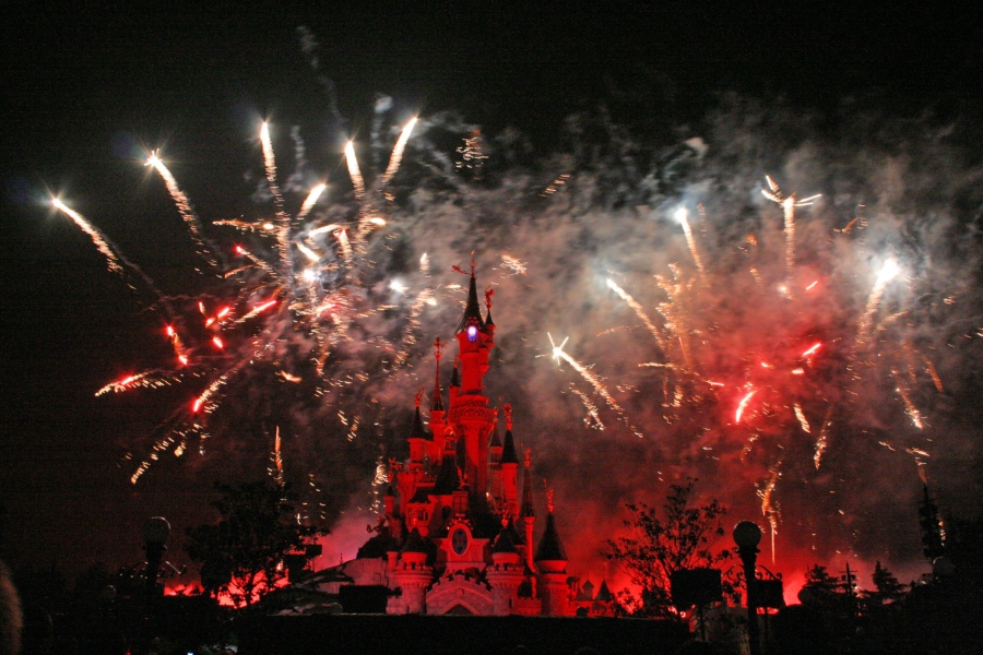 gal/Disneyland_Resort_Paris/fireworks/St_Patrick_2007/IMG_7025.JPG