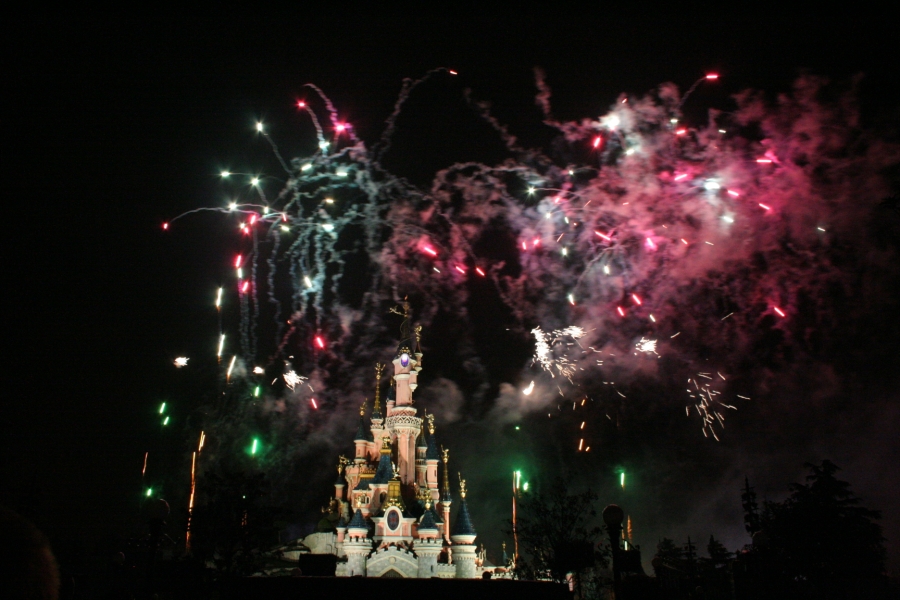 gal/Disneyland_Resort_Paris/fireworks/St_Patrick_2007/IMG_7035.JPG