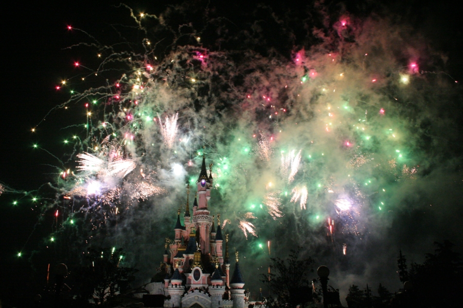 gal/Disneyland_Resort_Paris/fireworks/St_Patrick_2007/IMG_7040.JPG
