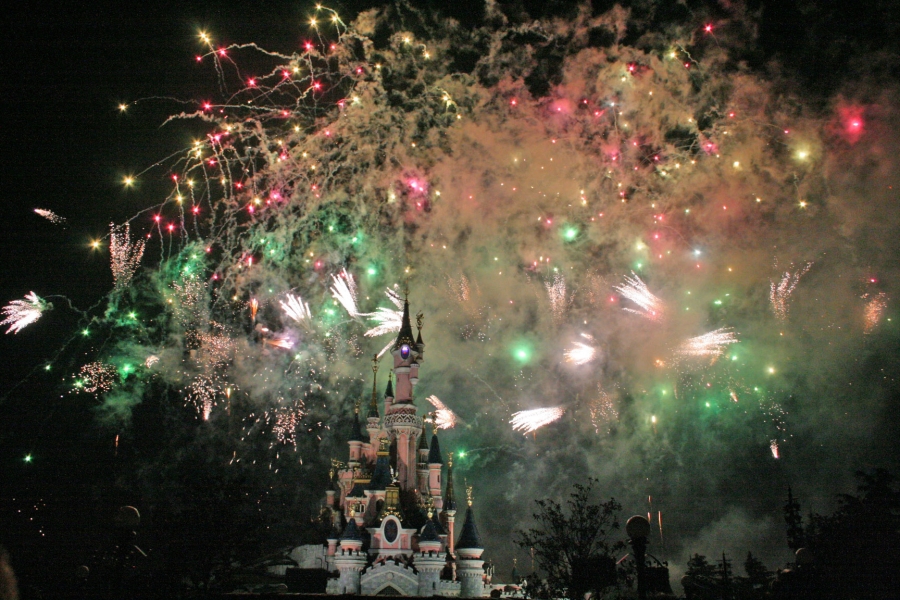 gal/Disneyland_Resort_Paris/fireworks/St_Patrick_2007/IMG_7041.JPG