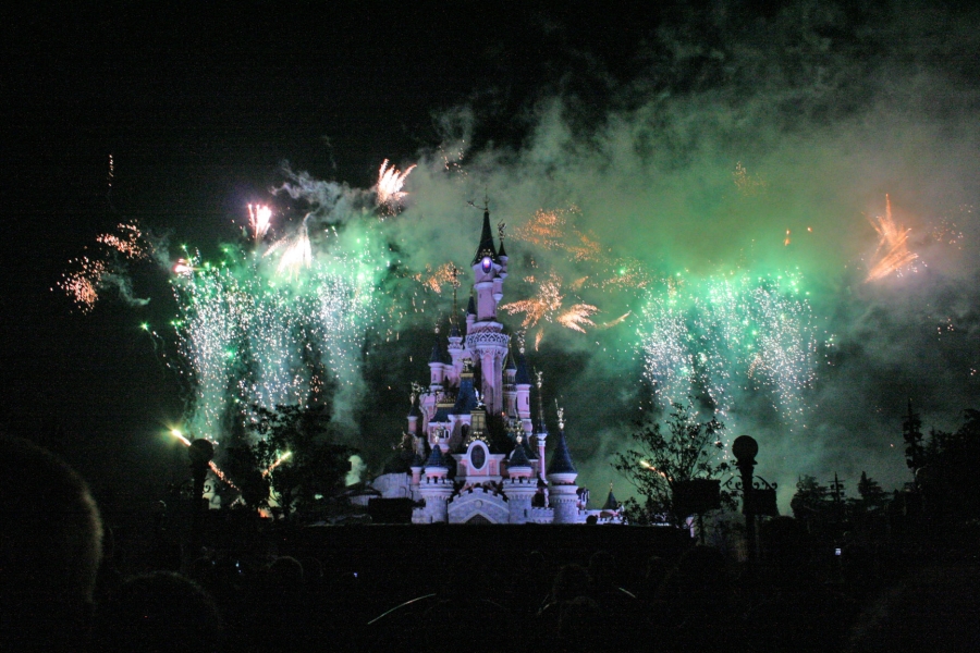gal/Disneyland_Resort_Paris/fireworks/St_Patrick_2007/IMG_7044.JPG