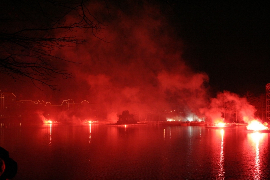 gal/Disneyland_Resort_Paris/noel07/Bonfire_Spectacular/IMG_9415.JPG