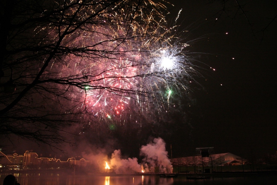 gal/Disneyland_Resort_Paris/noel07/Bonfire_Spectacular/IMG_9426.JPG