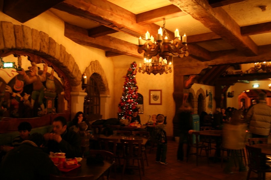 gal/Disneyland_Resort_Paris/noel07/Sapins/IMG_2035.JPG