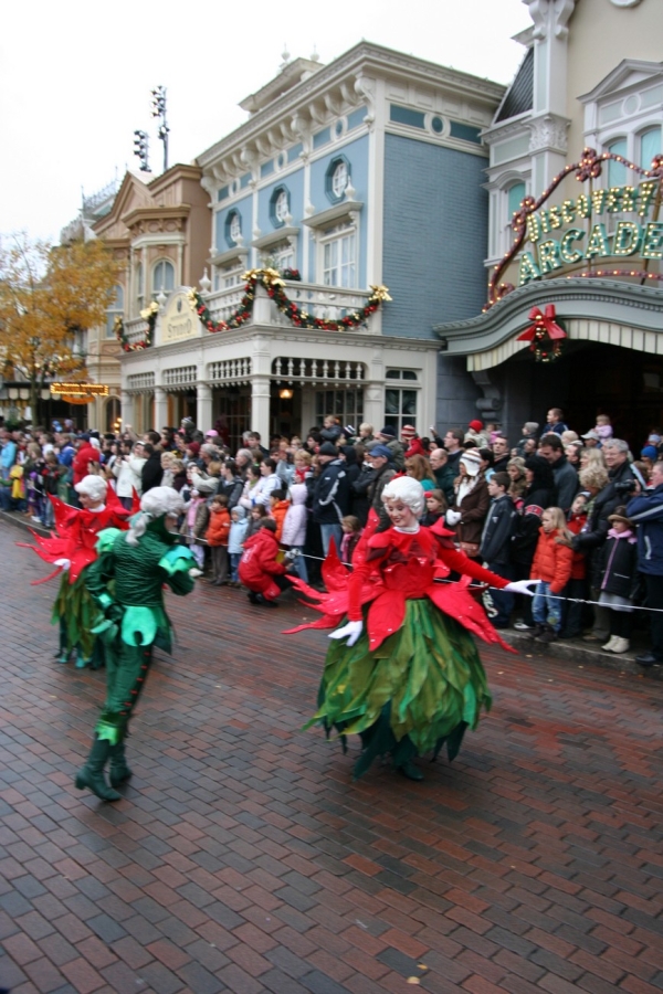 gal/Disneyland_Resort_Paris/noel07/parade/IMG_9522.JPG