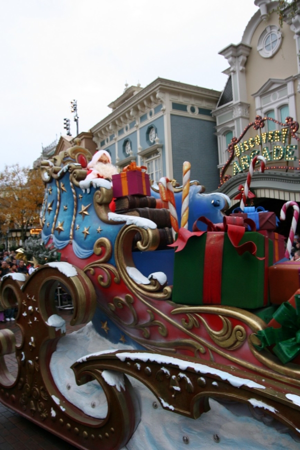 gal/Disneyland_Resort_Paris/noel07/parade/IMG_9539.JPG