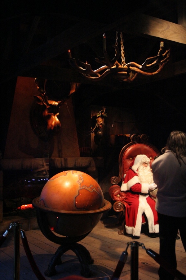 gal/Disneyland_Resort_Paris/noel07/santasvillage/IMG_9602.JPG