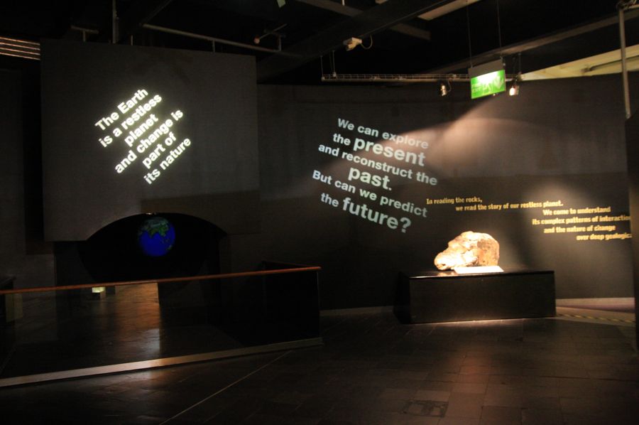 gal/Londres/Natural_History_Museum/Earth/London_Natural_History_Museum320.jpg