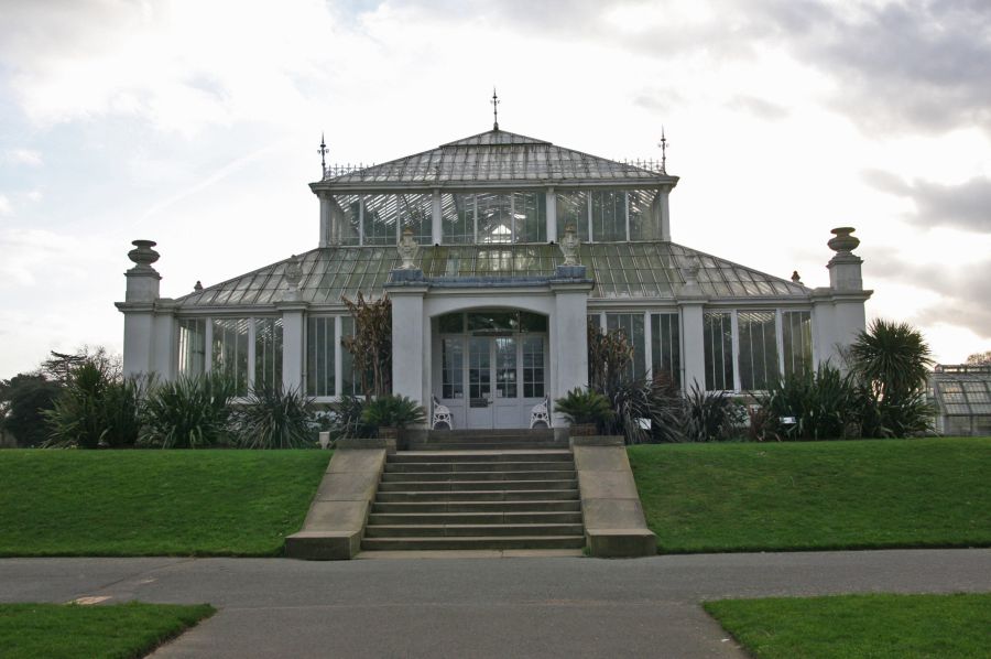 gal/Londres/Royal_Botanic_Gardens_-_Kew/Temperate_House/Temperate_House_Kew_Gardens02.jpg