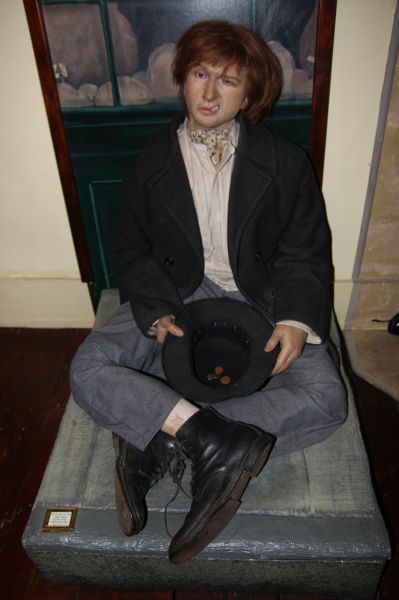 gal/Londres/Sherlock_Holmes_Museum/Scenes_de_Crime/Sherlock_Holmes_Museum_098.jpg