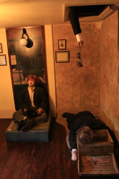 gal/Londres/Sherlock_Holmes_Museum/Scenes_de_Crime/Sherlock_Holmes_Museum_118.jpg