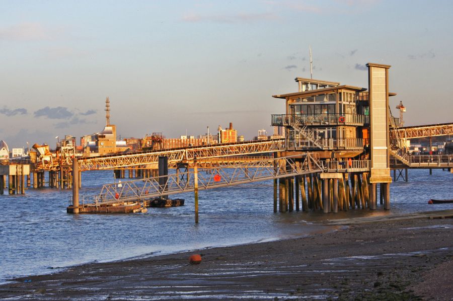 gal/Londres/Thames_Flood_Barrier/Thames_Flood_Barrier12.jpg