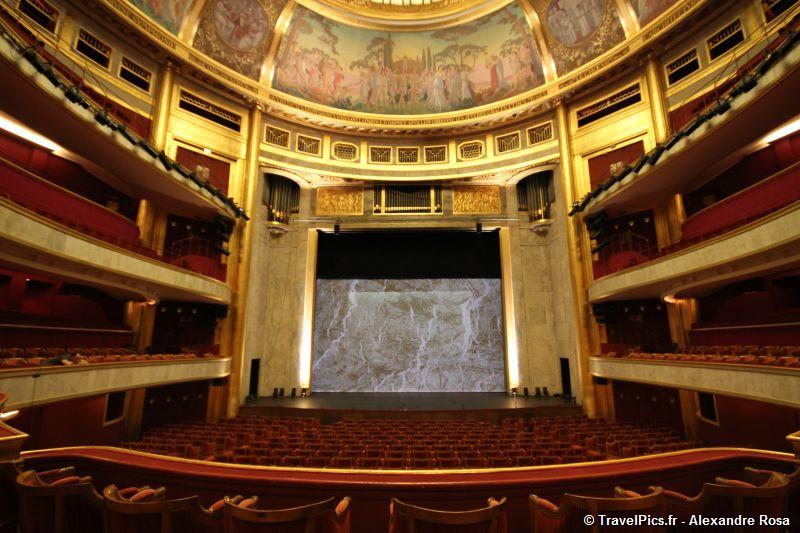 gal/Musical_Theatres/Asterix_-_Theatre_des_Champs_Elysees/Asterix_Musical_Theatre_Champs_Elysees037.jpg