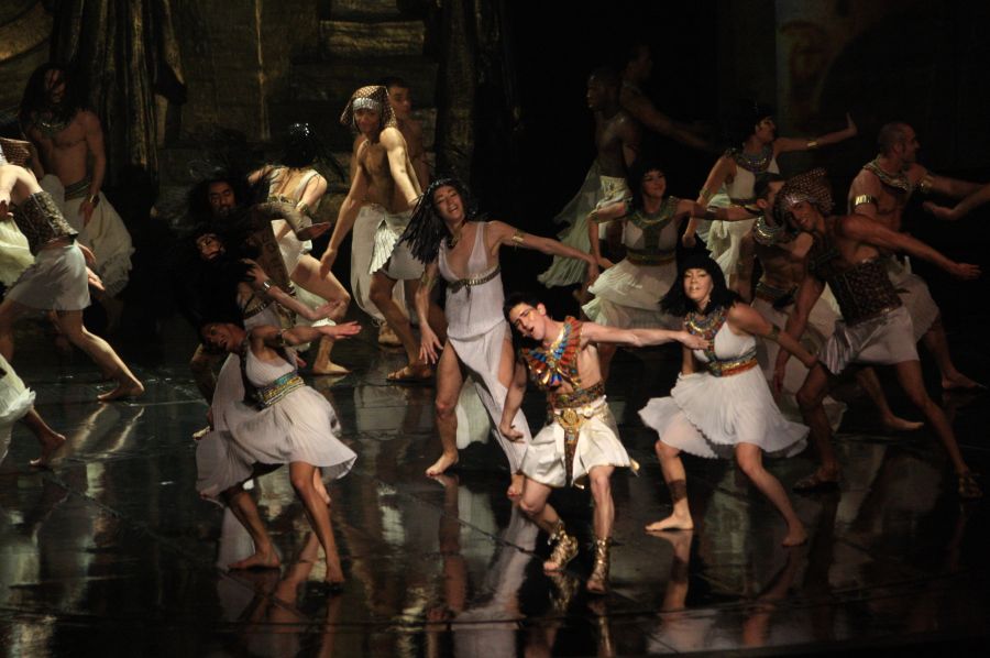 gal/Musical_Theatres/Cleopatre_-_Palais_des_Sports/Cleopatre_Comedie_Musicale_Palais_des_Sports_Paris058.jpg