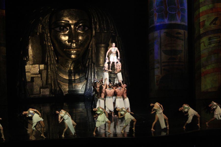 gal/Musical_Theatres/Cleopatre_-_Palais_des_Sports/Cleopatre_Comedie_Musicale_Palais_des_Sports_Paris064.jpg