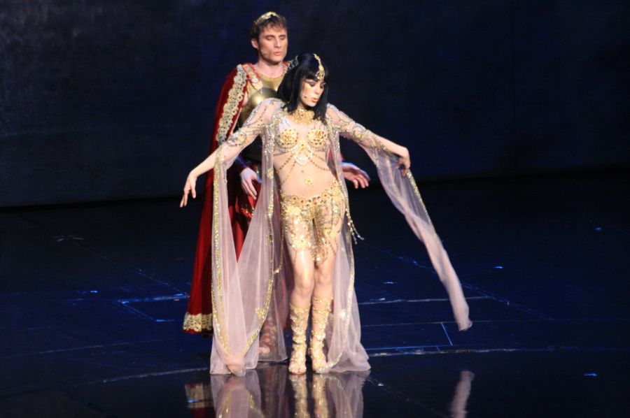 gal/Musical_Theatres/Cleopatre_-_Palais_des_Sports/Cleopatre_Comedie_Musicale_Palais_des_Sports_Paris187.jpg