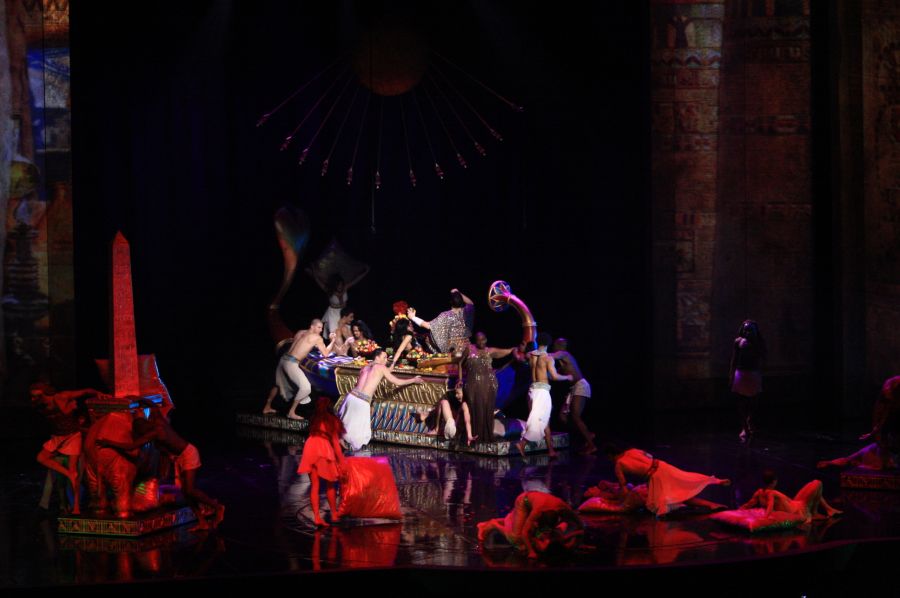 gal/Musical_Theatres/Cleopatre_-_Palais_des_Sports/Cleopatre_Comedie_Musicale_Palais_des_Sports_Paris358.jpg