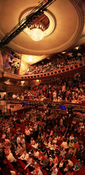 gal/Musical_Theatres/Hairspray_-_Shaftesbury_Theatre/Shaftesbury_Theatre_Hairspray05b.jpg