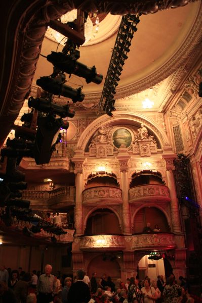 gal/Musical_Theatres/Hairspray_-_Shaftesbury_Theatre/Shaftesbury_Theatre_Hairspray72.JPG