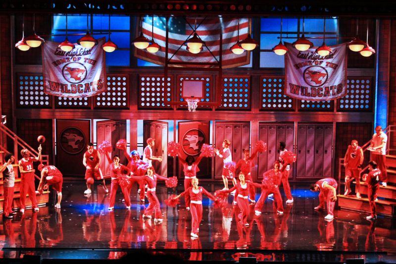 gal/Musical_Theatres/High_School_Musical_-_Hammersmith_Apollo/Show/High_School_Musical_on_Stage098.JPG