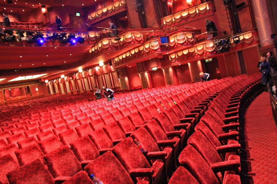 gal/Musical_Theatres/Mary_Poppins_-_Prince_Edward_Theatre/IMG_2196.jpg