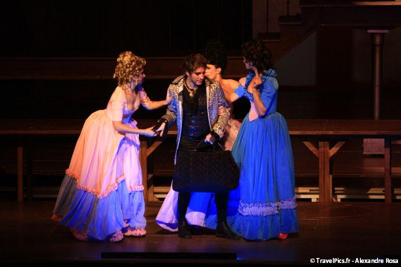 gal/Musical_Theatres/Mozart_Opera_Rock_-_Palais_des_Sports/Mozart_Opera_Rock_Palais_des_Sports_Paris250.jpg