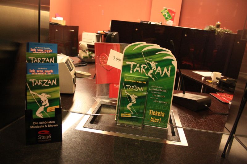 gal/Musical_Theatres/Tarzan_-_Disney_Musical_-_Hamburg/Tarzan_Disney_Musical_Hamburg042.jpg