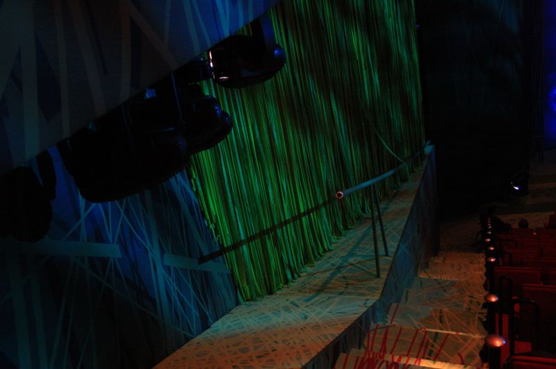 gal/Musical_Theatres/Tarzan_-_Disney_Musical_-_Hamburg/Tarzan_Disney_Musical_Hamburg104.jpg