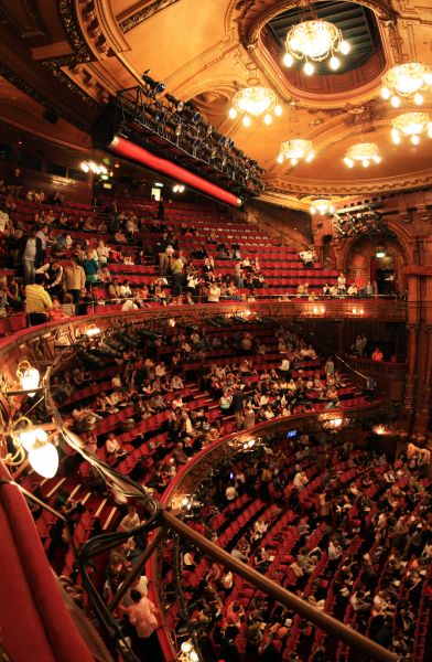 gal/Musical_Theatres/The_Sound_of_Music_-_London_Palladium/Sound_of_Music_London_Palladium06.jpg