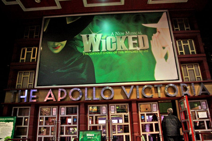 gal/Musical_Theatres/Wicked_-_Apollo_Victoria/Wicked_Musical_London003.jpg