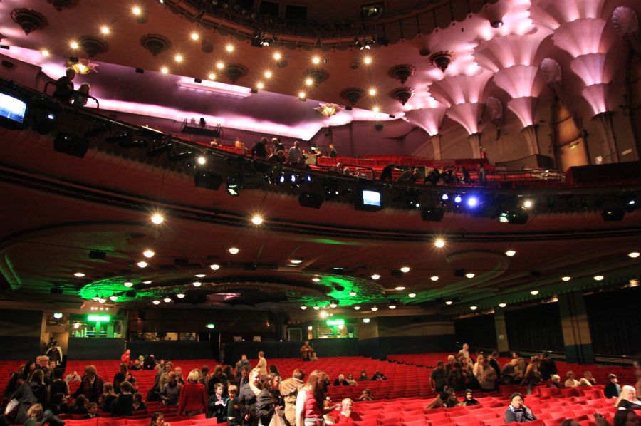 gal/Musical_Theatres/Wicked_-_Apollo_Victoria/Wicked_Musical_London016.jpg