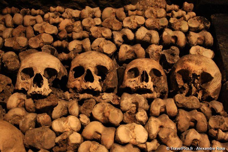 gal/Paris/Catacombes_-_Denfert_Rochereau/Catacombes_de_Paris_Denfert_Rochereau047.jpg
