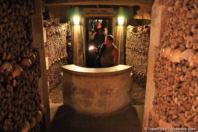gal/Paris/Catacombes_-_Denfert_Rochereau/Catacombes_de_Paris_Denfert_Rochereau056.jpg