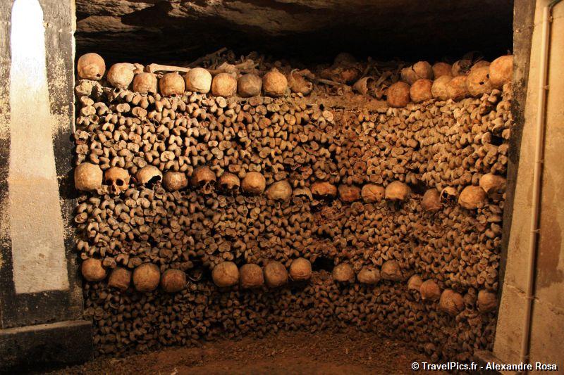gal/Paris/Catacombes_-_Denfert_Rochereau/Catacombes_de_Paris_Denfert_Rochereau057.jpg