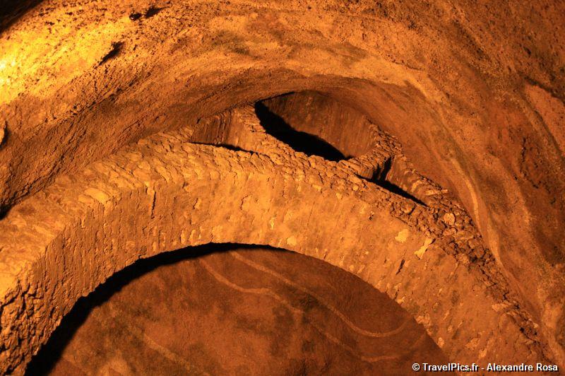 gal/Paris/Catacombes_-_Denfert_Rochereau/Catacombes_de_Paris_Denfert_Rochereau066.jpg