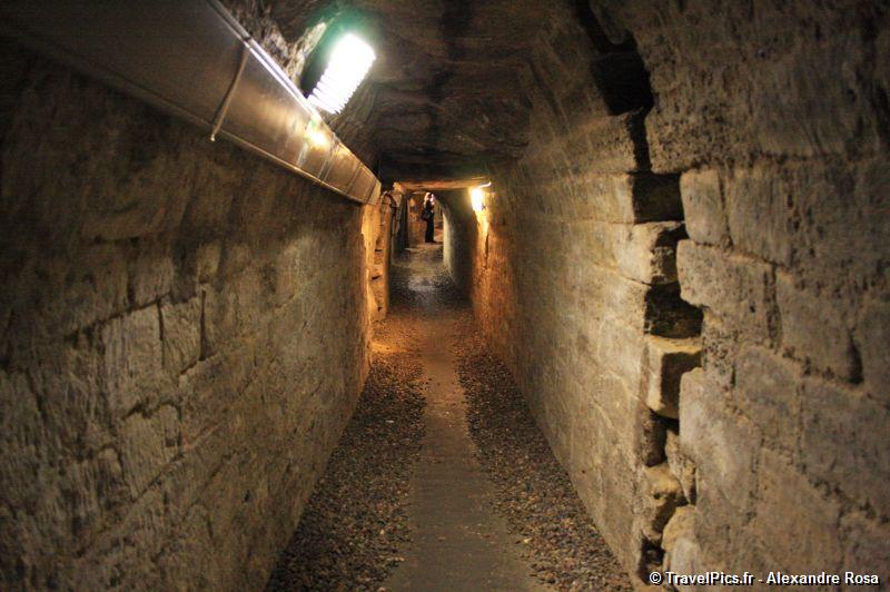 gal/Paris/Catacombes_-_Denfert_Rochereau/Catacombes_de_Paris_Denfert_Rochereau086.jpg