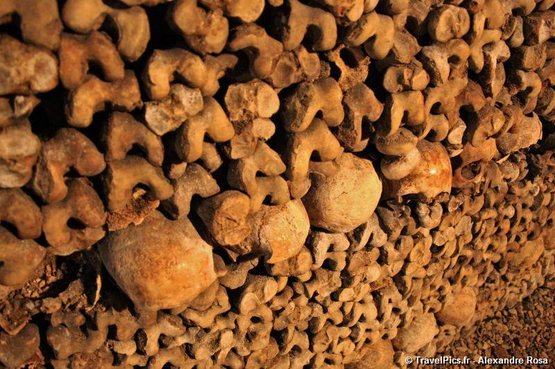 gal/Paris/Catacombes_-_Denfert_Rochereau/Catacombes_de_Paris_Denfert_Rochereau097.jpg