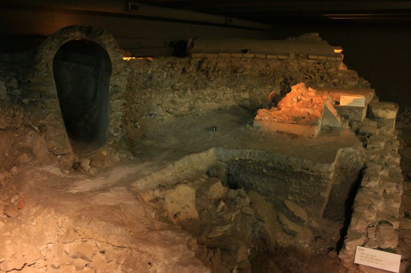 gal/Paris/Crypte_archeologique_de_Notre-Dame/Crypte_Notre_Dame_Paris36.jpg