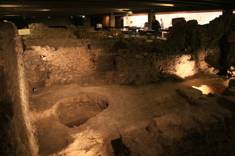 gal/Paris/Crypte_archeologique_de_Notre-Dame/Crypte_Notre_Dame_Paris58.jpg