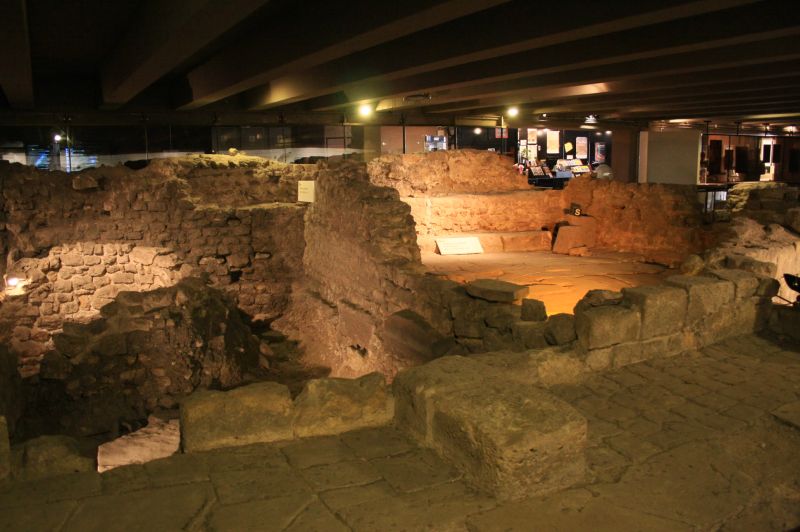 gal/Paris/Crypte_archeologique_de_Notre-Dame/Crypte_Notre_Dame_Paris60.jpg