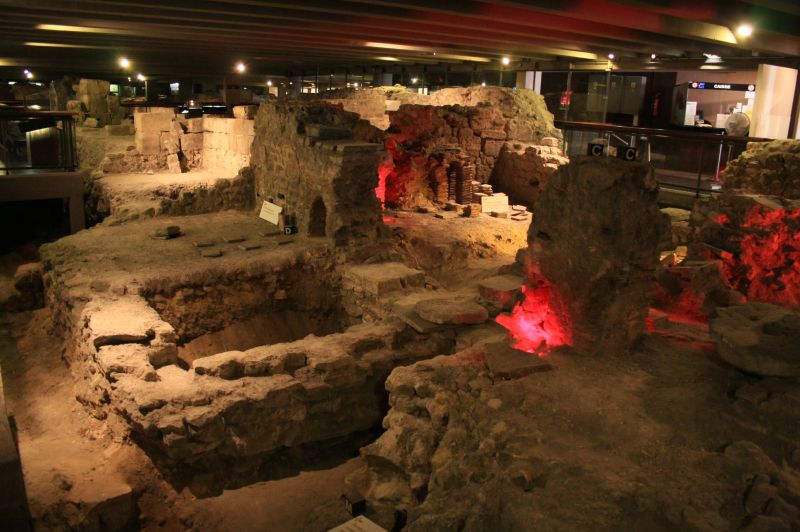 gal/Paris/Crypte_archeologique_de_Notre-Dame/Crypte_Notre_Dame_Paris66.jpg