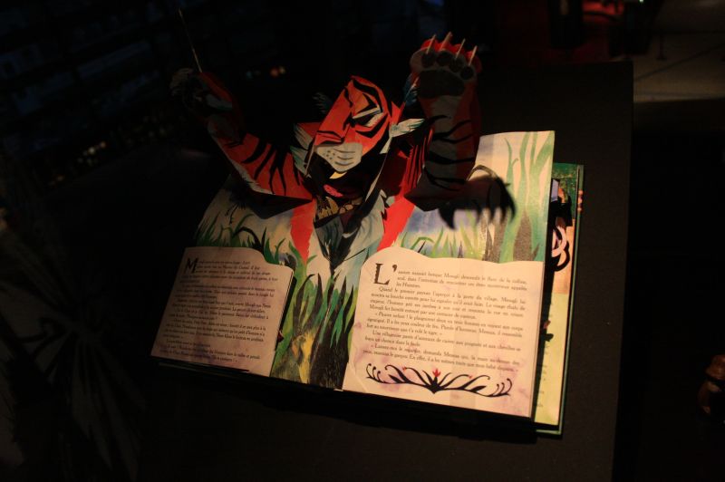 gal/Paris/Musee_du_Quai_Branly/Tarzan_ou_Rousseau_chez_les_Waziris/Tarzan_Exposition_Musee_Quai_Branly037.jpg