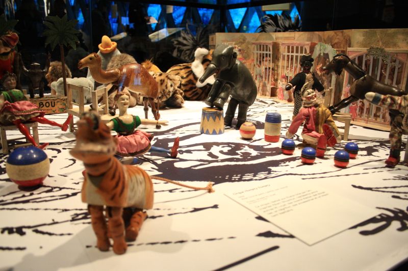 gal/Paris/Musee_du_Quai_Branly/Tarzan_ou_Rousseau_chez_les_Waziris/Tarzan_Exposition_Musee_Quai_Branly071.jpg