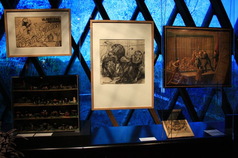 gal/Paris/Musee_du_Quai_Branly/Tarzan_ou_Rousseau_chez_les_Waziris/Tarzan_Exposition_Musee_Quai_Branly076.jpg
