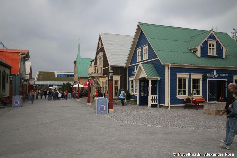 gal/Theme_Parks/Europa_Park/Islande/Whale_Adventures/Whale_Adventures_Splash_Tours_Europa_Park07.jpg